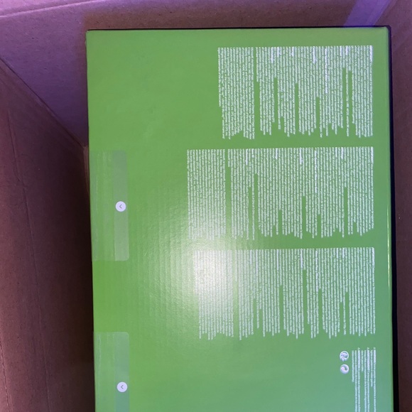 Brand new Xbox series X! Never been used in box with seals! - Picture 9 of 9